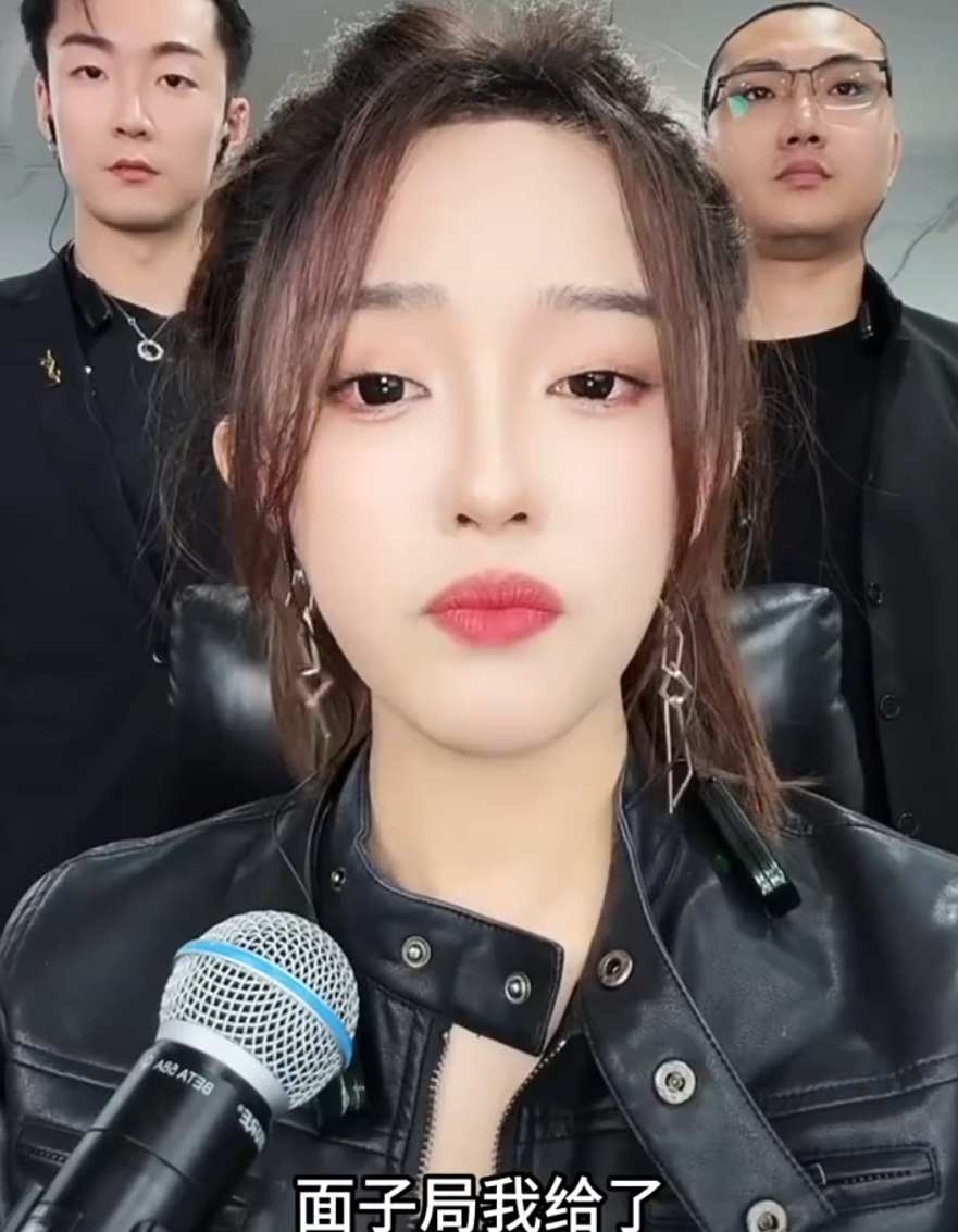 打完就拉倒！娜美喊话PK：赢了面子输了格局？猫妹妹回应“吃回扣2000万”传闻_打完就拉倒！娜美喊话PK：赢了面子输了格局？猫妹妹回应“吃回扣2000万”传闻_