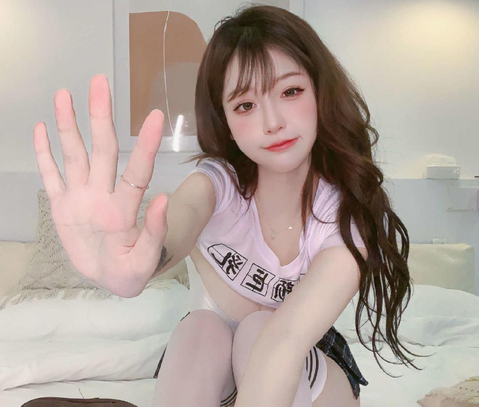 _大哥跟主播_主播与大哥奔现