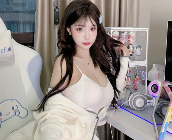 主播与大哥奔现__大哥跟主播