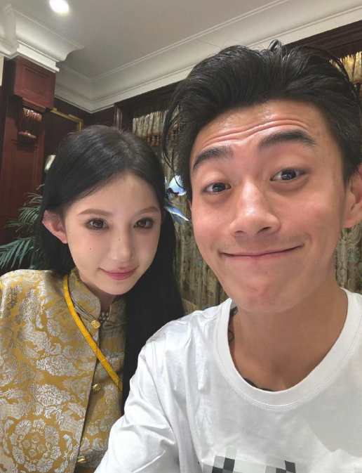 _任权吐槽薛小婉需求大，拿枸杞当饭吃，黑暗萝莉大美自称佛系没有野心_任权吐槽薛小婉需求大，拿枸杞当饭吃，黑暗萝莉大美自称佛系没有野心