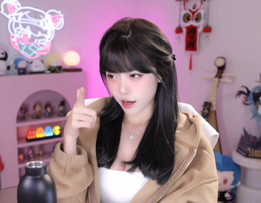 周淑怡跳槽后人气暴跌，怒怼观众：怎么不让你老木擦边去！_周淑怡跳槽后人气暴跌，怒怼观众：怎么不让你老木擦边去！_