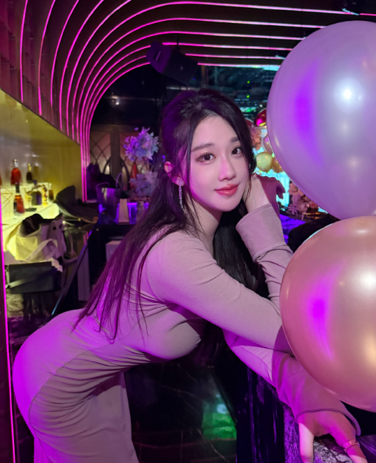 _兔兔蛋糕图片_蛋糕兔子