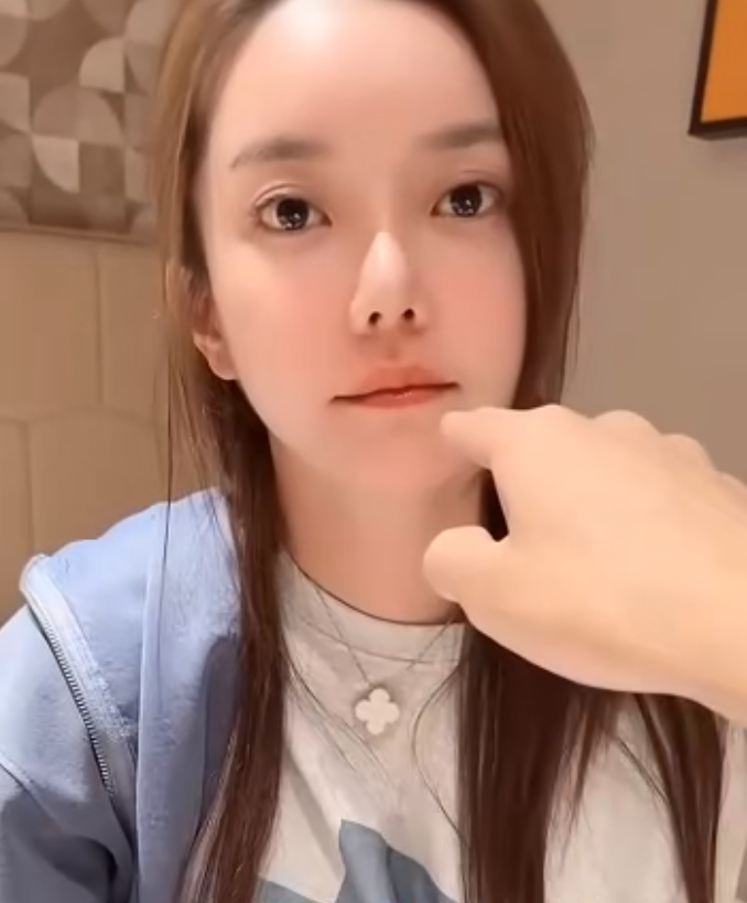 这算是过上日子了，崔阿扎下厨做家常菜，天佑早知她喜欢自己__这算是过上日子了，崔阿扎下厨做家常菜，天佑早知她喜欢自己