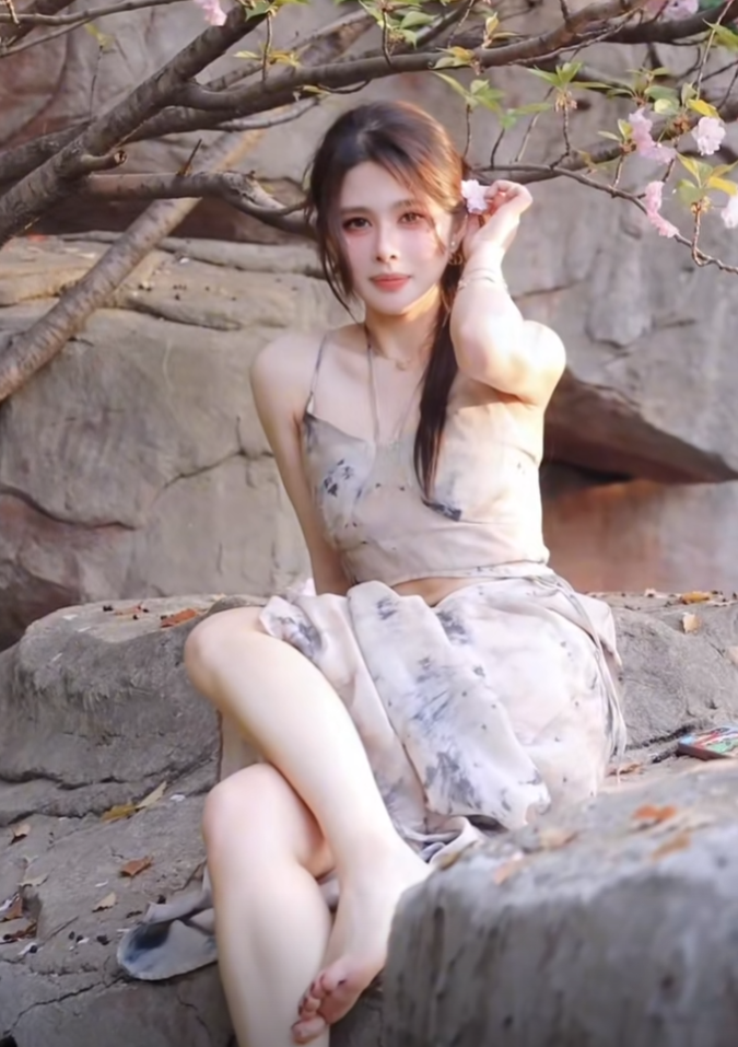 跟主播暧昧刷的礼物能追回吗_主播搞暧昧刷礼物算不算诈骗_