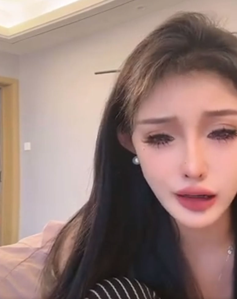 博妹怒斥刘叉叉团队裴娜，立上牌坊了还装，朴洛熙被粉丝骂哭__博妹怒斥刘叉叉团队裴娜，立上牌坊了还装，朴洛熙被粉丝骂哭