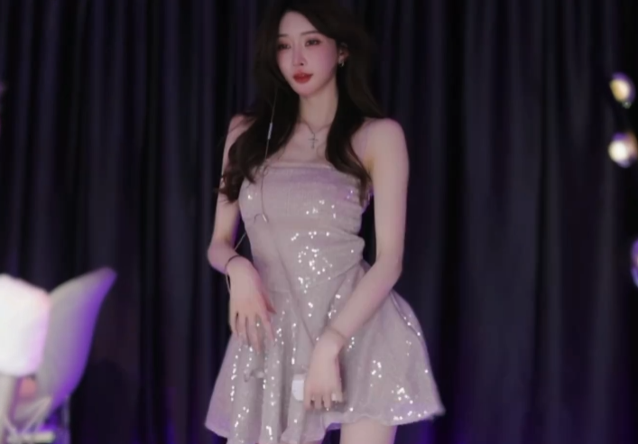 不一定要找男人！年龄大怕养不活自己，王羽杉自曝被女老板追求？_不一定要找男人！年龄大怕养不活自己，王羽杉自曝被女老板追求？_