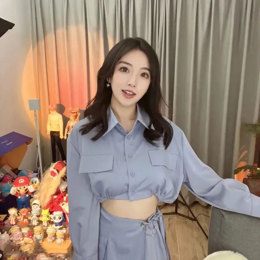 娱乐主播妆容__女主播化妆前后对比