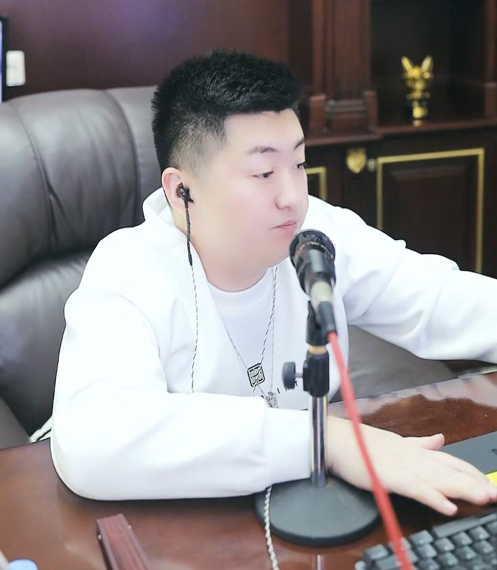 mc天佑前女友结婚视频__mc天佑前女友叫什么名字