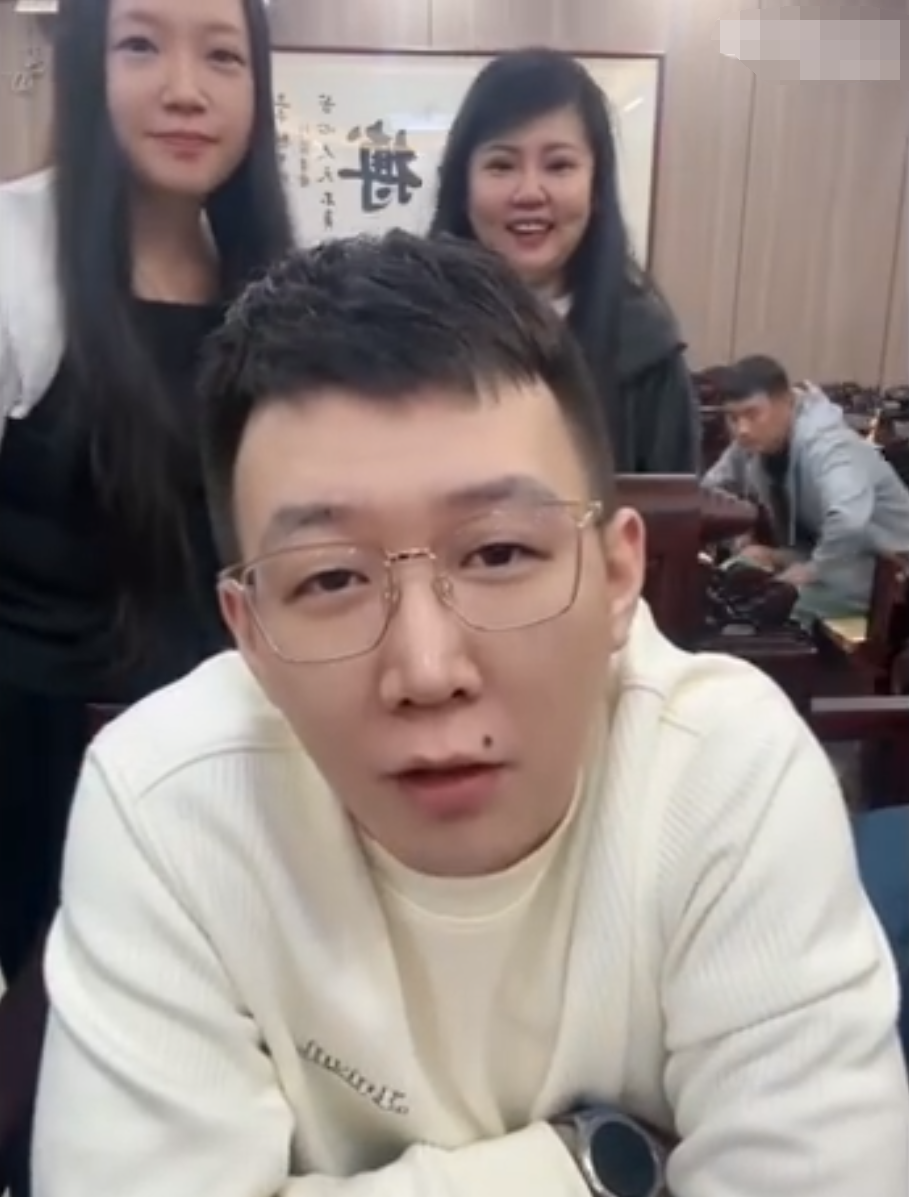 _小白龙5点档户外接盘“祁天道流量”？寂寞分析方丈刘二狗事件_小白龙5点档户外接盘“祁天道流量”？寂寞分析方丈刘二狗事件