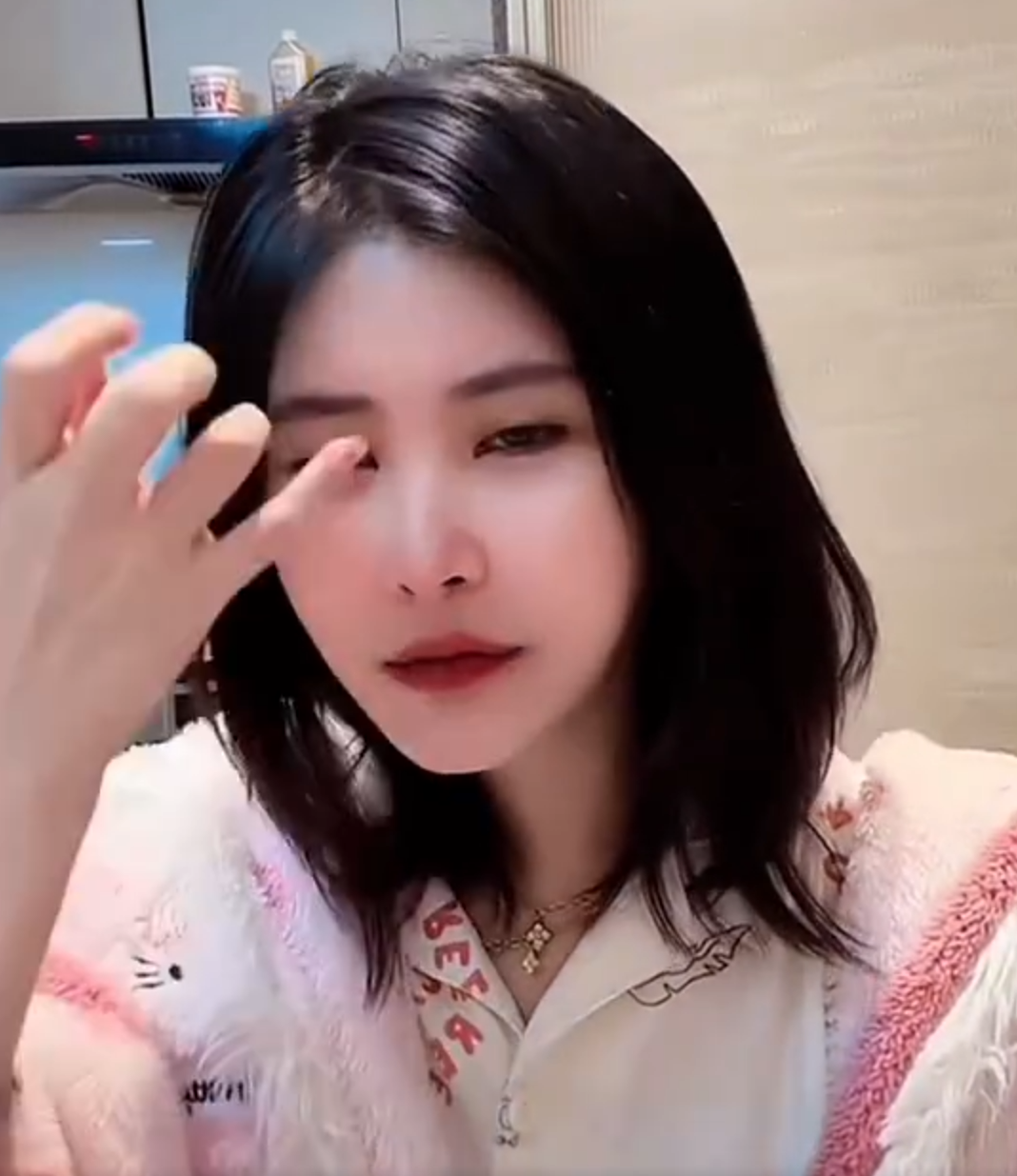 老舍尊重狗但批评猫_mc天佑辛有志_