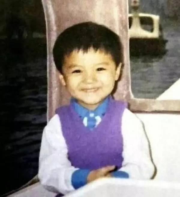 鹿晗百度贴吧_鹿晗为什么这么红_鹿晗高颜值分析