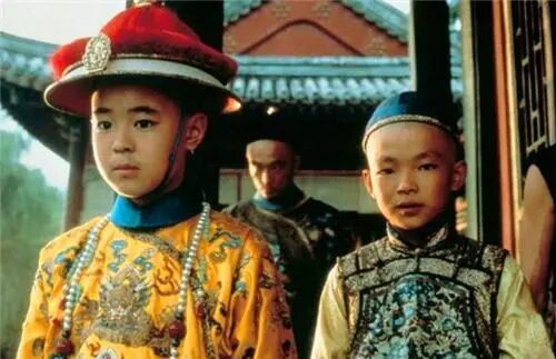 贴身侍卫全文阅读_皇帝身边侍卫种类_古代皇帝防刺杀措施