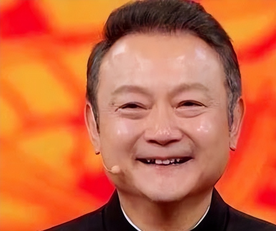 汪东城到底整没整容_男星面部线条重塑手术_中年男星整容后遗症