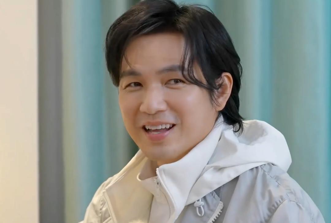 中年男星整容后遗症_汪东城到底整没整容_男星面部线条重塑手术