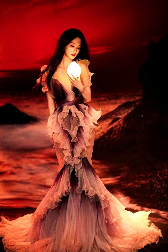 李沁CP感安全演技_李沁百搭演员演技细节_李沁的头像图片