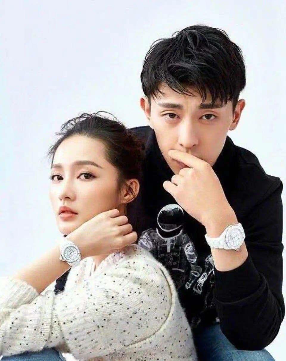 邓伦李沁恋情_邓伦李沁戴戒指_李沁的头像图片