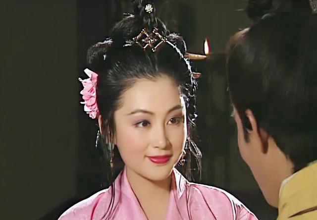 貂蝉为吕布送行_吕布把貂蝉献给了谁_