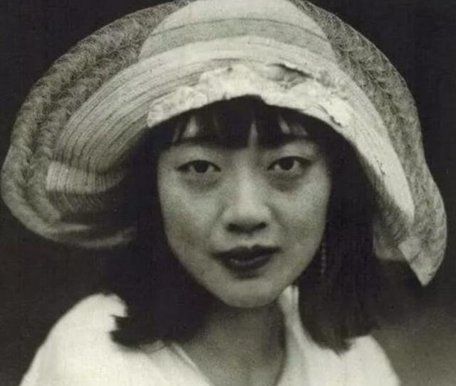 和皇后婉容有染的侍卫,靠着溥仪给的400大洋,如今子孙身价过亿__和皇后婉容有染的侍卫,靠着溥仪给的400大洋,如今子孙身价过亿