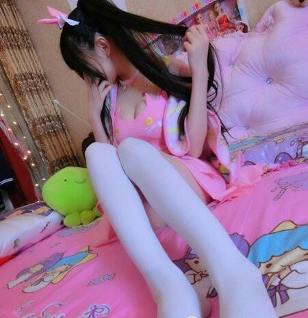 抖音网红蔡萝莉私房照片曝光第2张