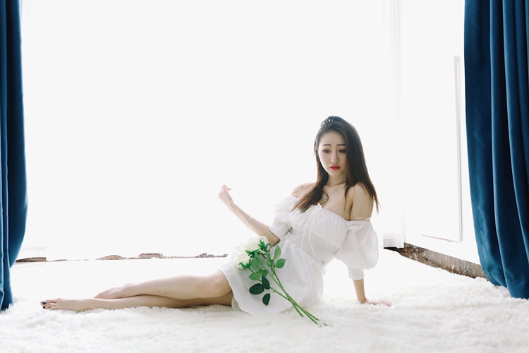 斗鱼二次元主播小Q女侠生活写真照第2张