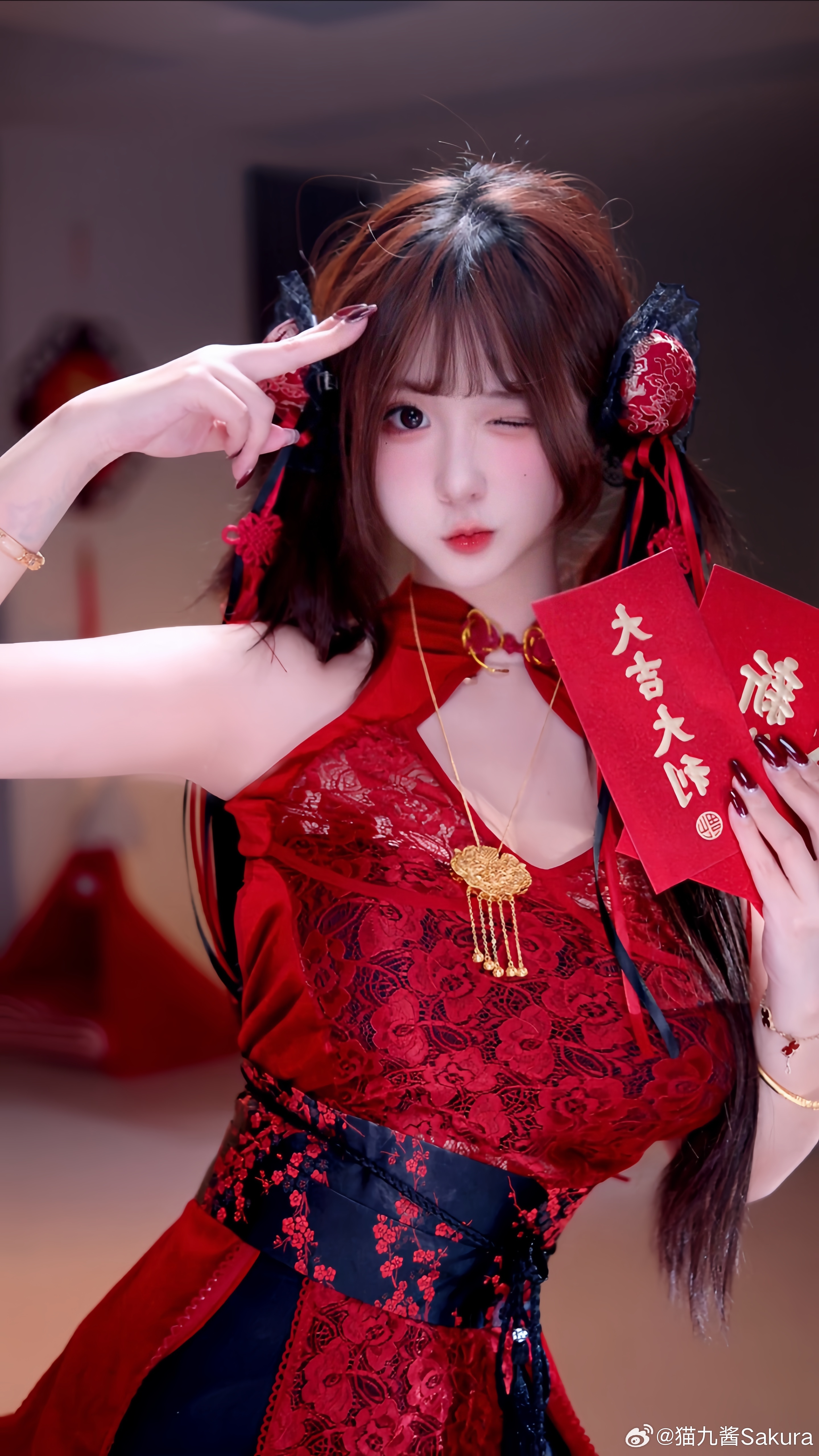 斗鱼主播最新猫九酱新年红色装扮套图第5张