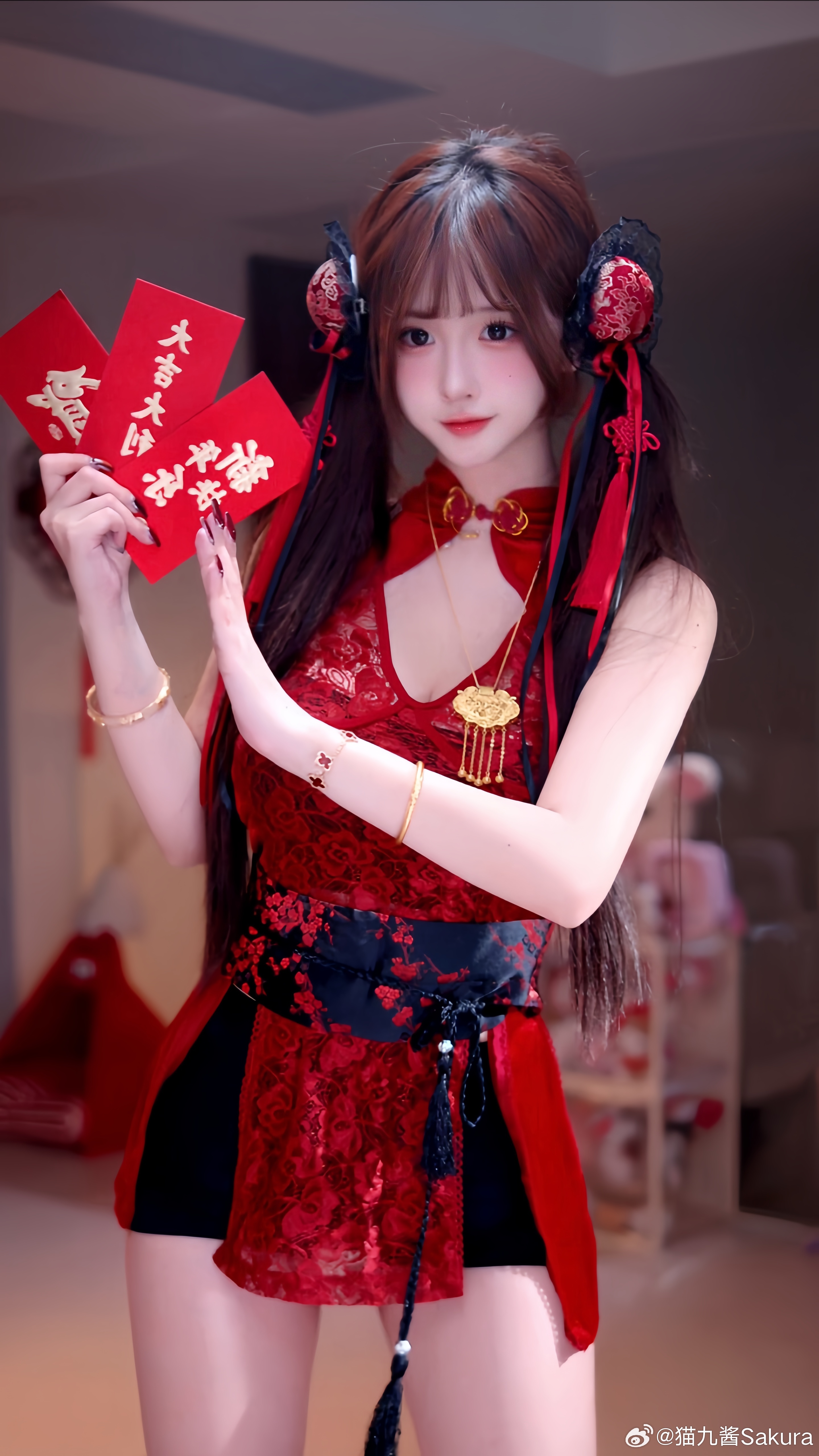 斗鱼主播最新猫九酱新年红色装扮套图第3张