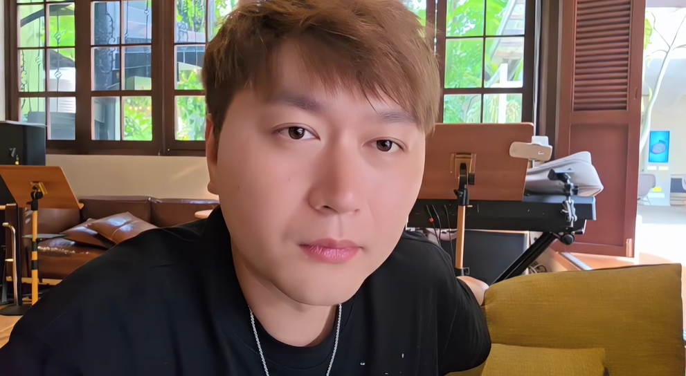 小雅聊神豪G八卦被处罚!让她在家反省!小酷爆料她被好姐妹出卖!传到大哥身边!(图2)