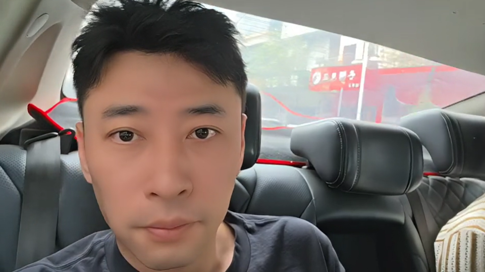 正恒出700万买钱小佳！条件得在抖音播！钱小佳透露换公会想法！主要公会没人！(图2)