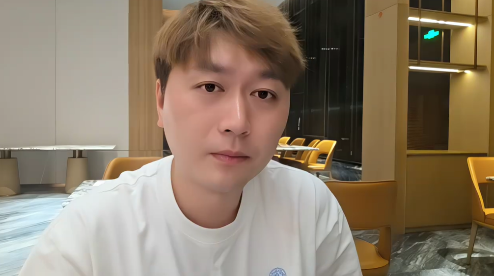 大智跟在边上像打手!小酷谈大智对比大眼!和乔妹离婚、初恋分手遗憾!(图1)