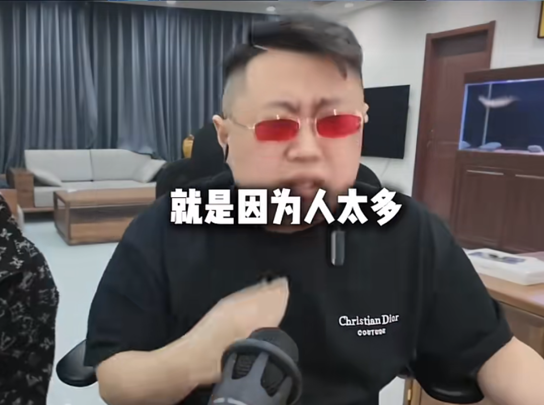 夸蹦阿哲，全干废！童琪琪自爆择男友标准！旭旭宝宝回应飞杭州没聚阿哲！一锅端，暴揍哲哈全躺下！(图2)