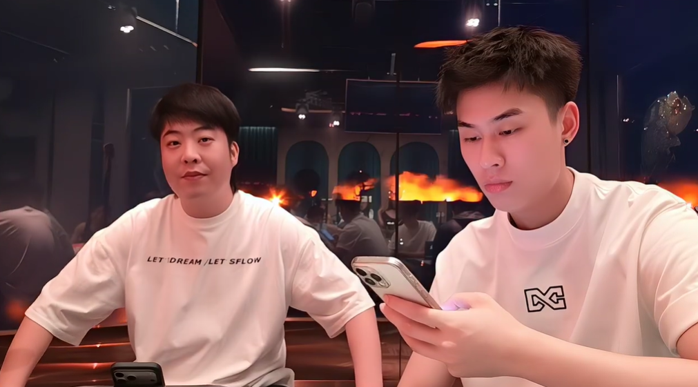 赶紧张开朗喝百威训会长节目！会长称自己不在乎！点我是吧？张开朗回应会长！(图2)