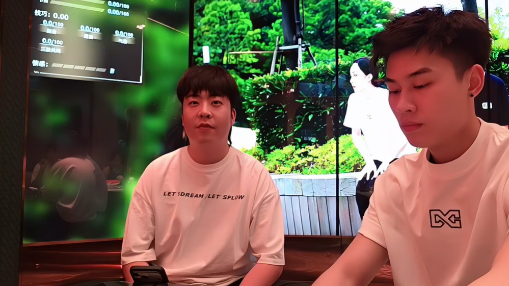 赶紧张开朗喝百威训会长节目！会长称自己不在乎！点我是吧？张开朗回应会长！(图3)