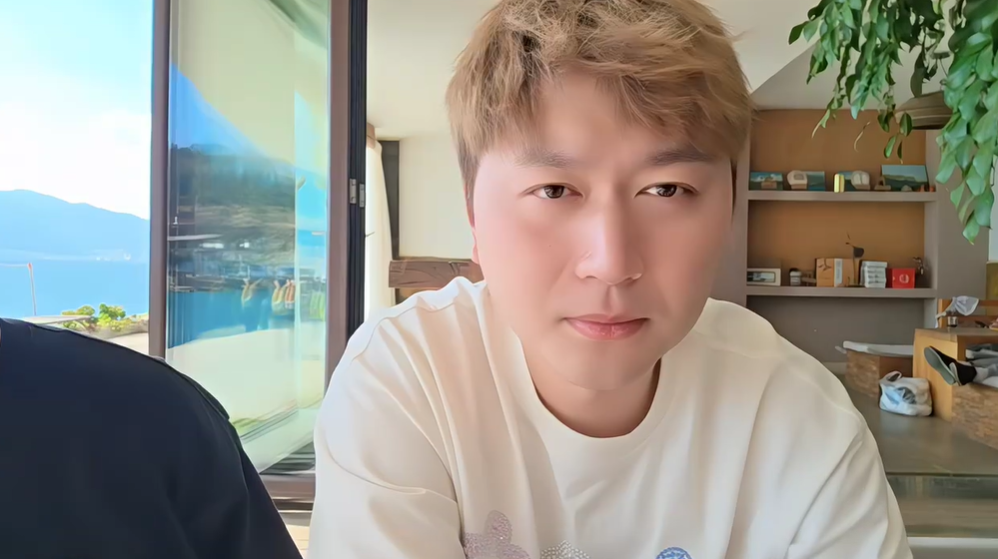 1995没有节目、没有好车、没有内容！小酷怒怼带节奏弹幕！别待在这了！(图1)