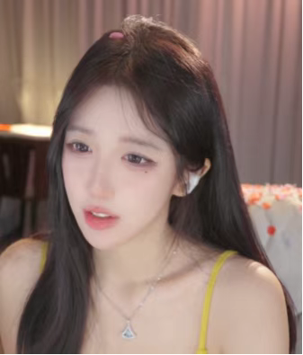 顶级神豪被心仪女主播私信狂喷！被骂到抑郁症心碎退网！前一姐痛失大哥怒开同事专场！(图1)