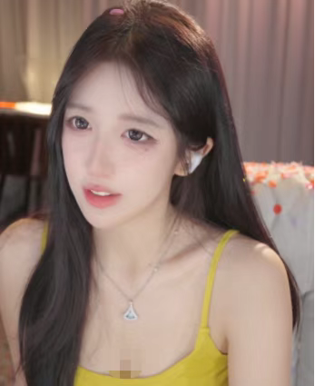 顶级神豪被心仪女主播私信狂喷！被骂到抑郁症心碎退网！前一姐痛失大哥怒开同事专场！(图2)