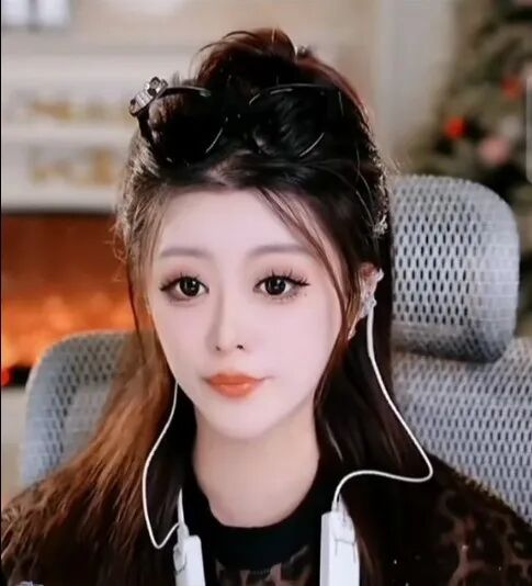 熬一宿！神秘人豪刷，累崩大衣！鸽宝宣布正式起诉造谣切片：跟阿哲仍是好朋友。杨大爷C边展示身材！(图3)