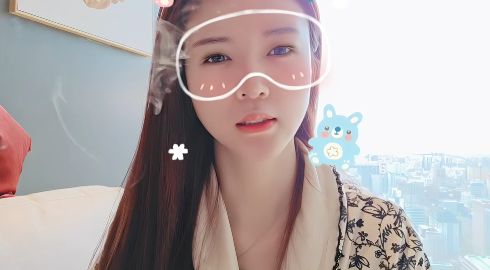 被撞我看到了！罗玉姬子爆小酷朋友圈！张开朗也没删！不怕小酷爆聊天记录！(图1)