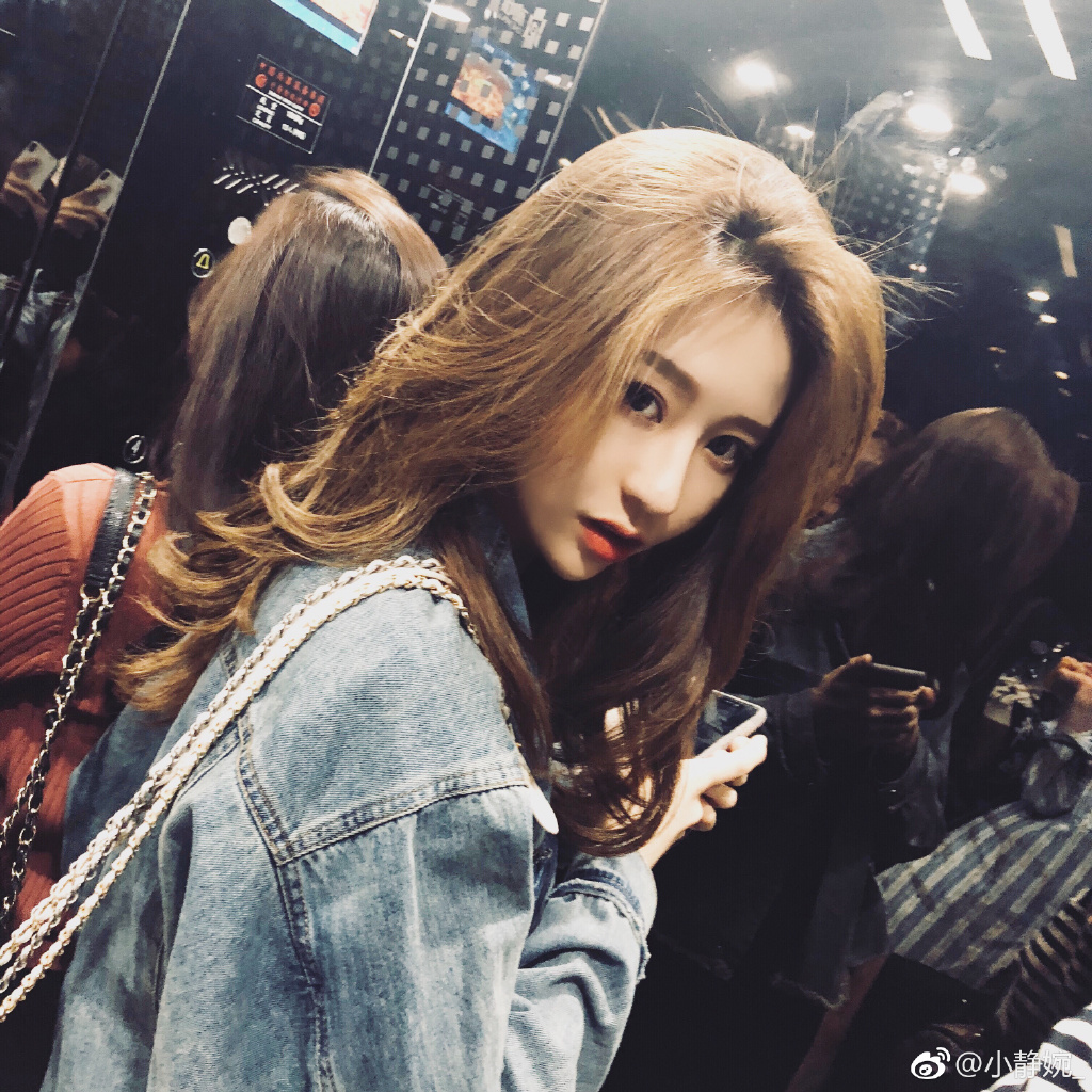 抖音短视频网红达人温婉写真照合集第6张