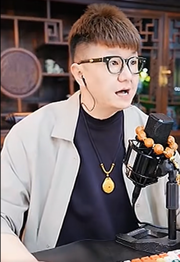 比8900万要少！爆瓜阿哲违约金！皮皮朱硬刚三斤，放话全站前十五！李雨蒙官宣王冕开播！(图3)