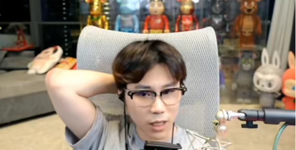 斗鱼衰退严重，大势所趋！前一哥怒爆头部男主播马上到期去某音！水友锐评：他去必凉！(图2)