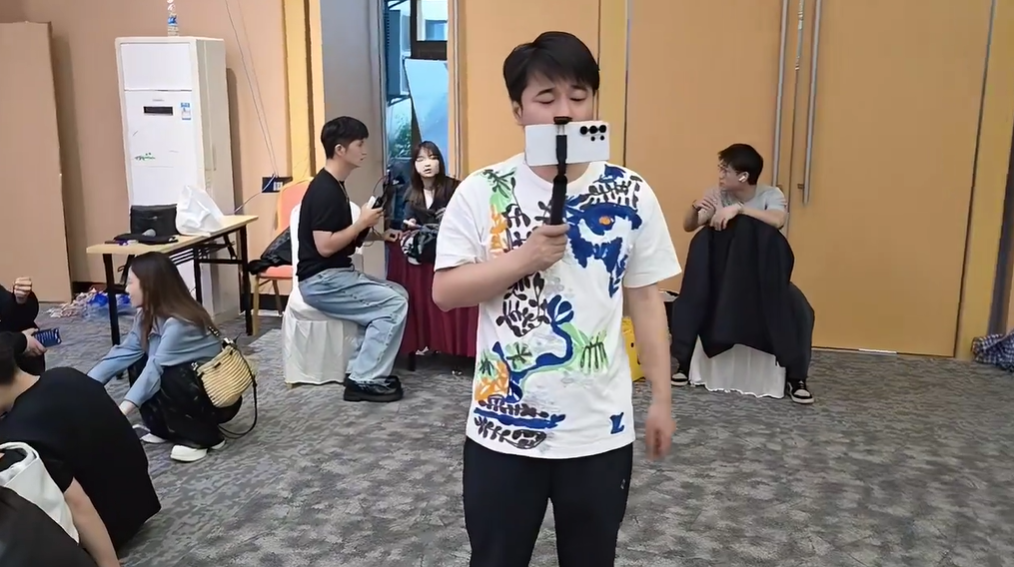 你长的真chou！神豪飞云嘲讽某大哥！你提现优势也干不过别人！张开朗吐槽官方！(图3)