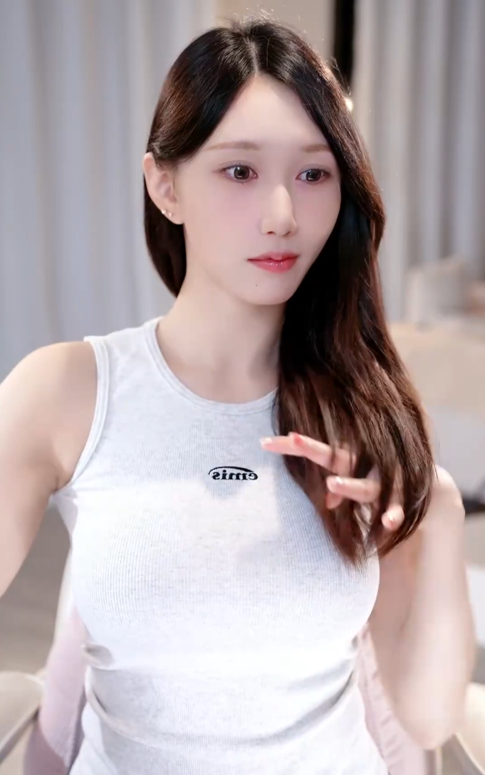小小玉酱转战某音,坦言先“活着”不搞节目效果,吐槽常年被攻击(图5)