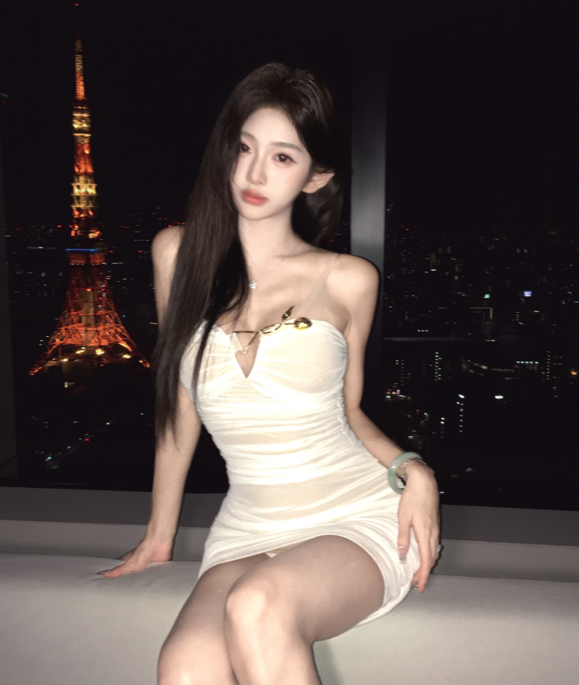 卢本伟新女友曝光?女网红“巴旦木”承认恋爱,绝口不提那个男人(图3)