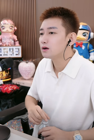 阿哲回应带货计划，怕做不好带货随缘！驴姐爆三驴妈转移驴爸资产，父亲已身无分文(图3)
